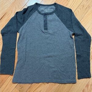 Rustic Souls Gray Long Sleeve 3 Button Henley Shirt - Men’s Small